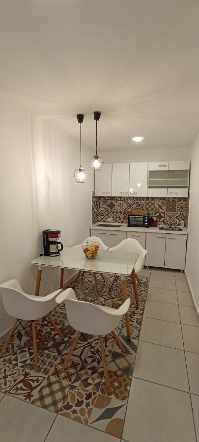 Theo House Apartment Сибиу Екстериор снимка