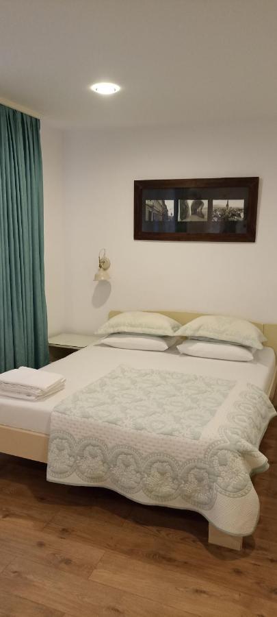 Theo House Apartment Сибиу Екстериор снимка